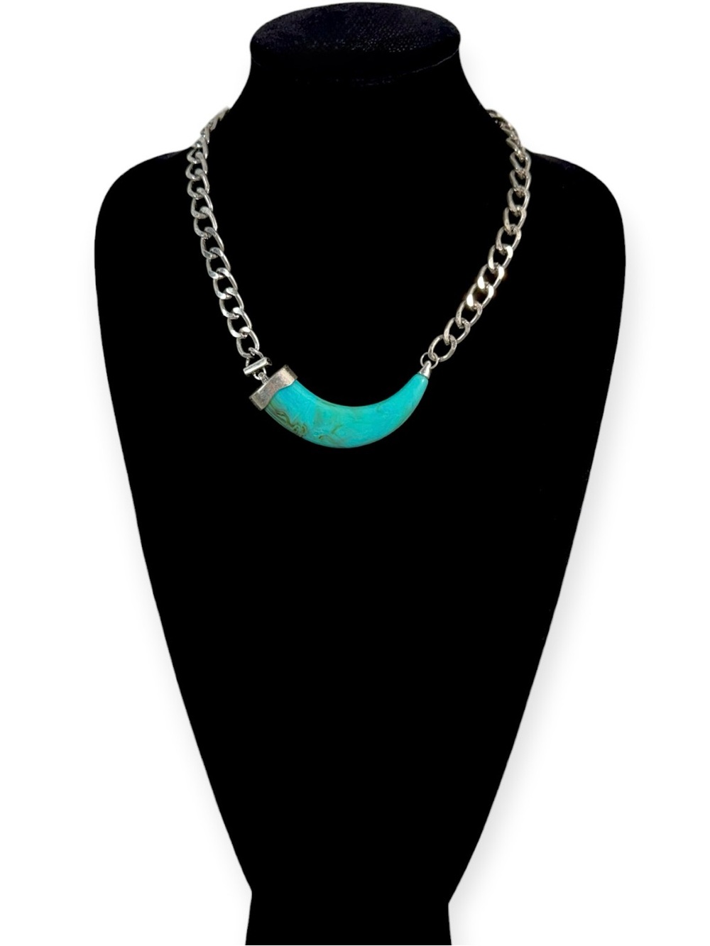Turquoise Tusk Silver Chunky Chain Necklace 18” NWT